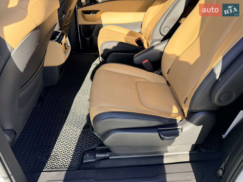 Минивэн Kia Carnival 2023 в Киеве фото 17 Минивэн Kia Carnival 2023 в Киеве