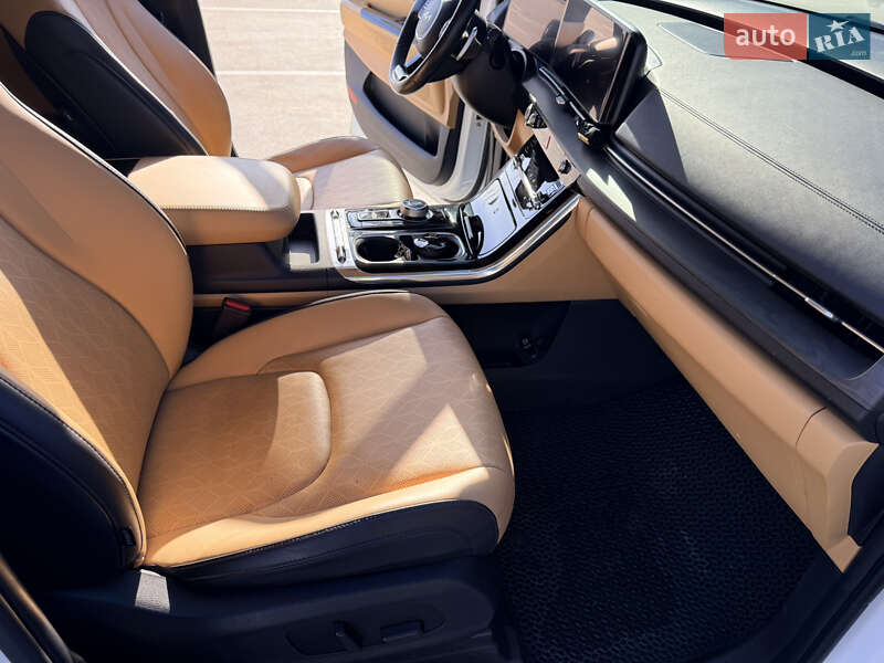 Минивэн Kia Carnival 2023 в Киеве фото 22 Минивэн Kia Carnival 2023 в Киеве