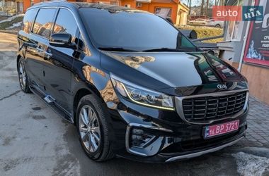 Минивэн Kia Carnival 2018 в Тернополе