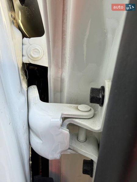 Минивэн Kia Carnival 2023 в Тернополе