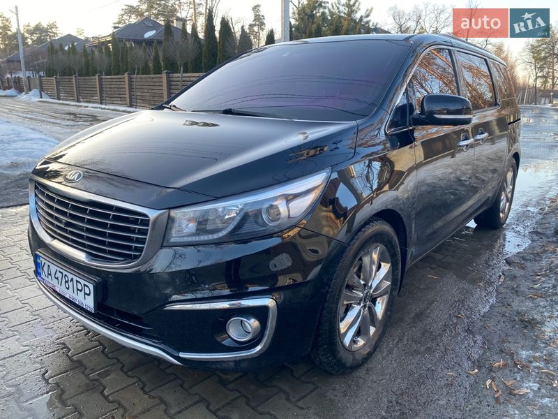 Минивэн Kia Carnival 2014 в Киеве