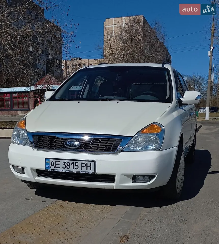 2011 Kia Carnival - мініатюра 22
