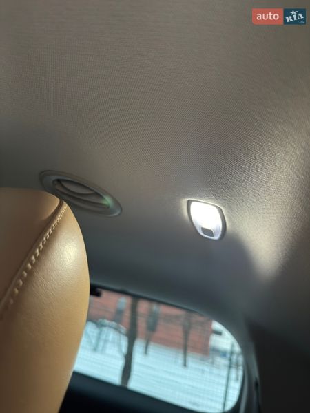 Минивэн Kia Carnival 2023 в Бердичеве