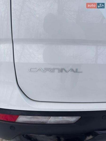 Минивэн Kia Carnival 2023 в Бердичеве