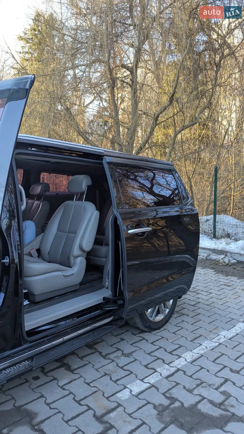 2015 Kia Carnival - мініатюра 4
