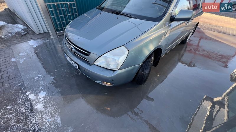 Минивэн Kia Carnival 2007 в Киеве