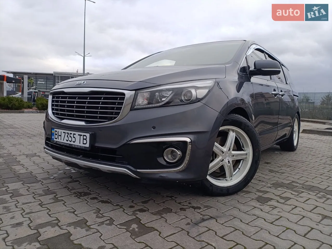 2017 Kia Carnival - мініатюра 18