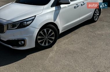 Минивэн Kia Carnival 2017 в Летичеве