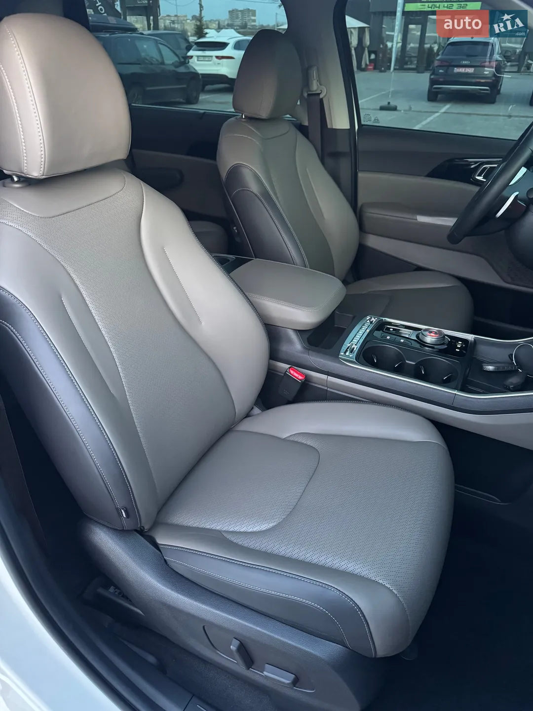 2024 Kia Carnival - мініатюра 33