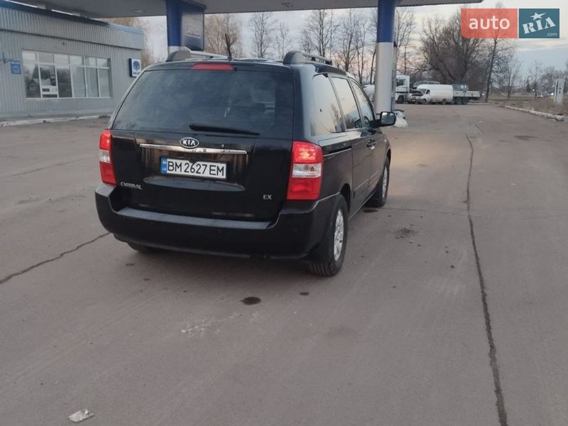 Минивэн Kia Carnival 2007 в Шостке