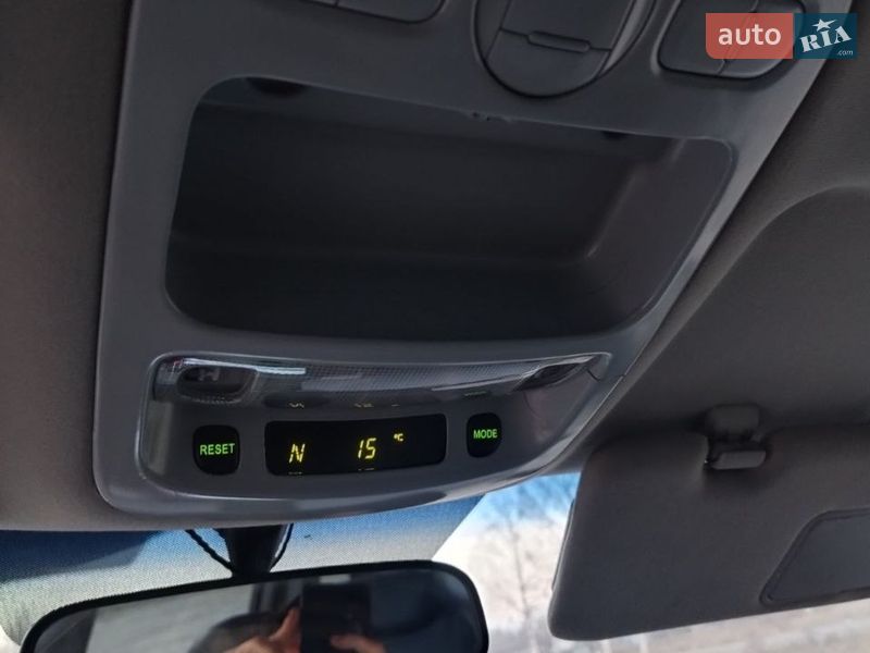 Минивэн Kia Carnival 2007 в Шостке