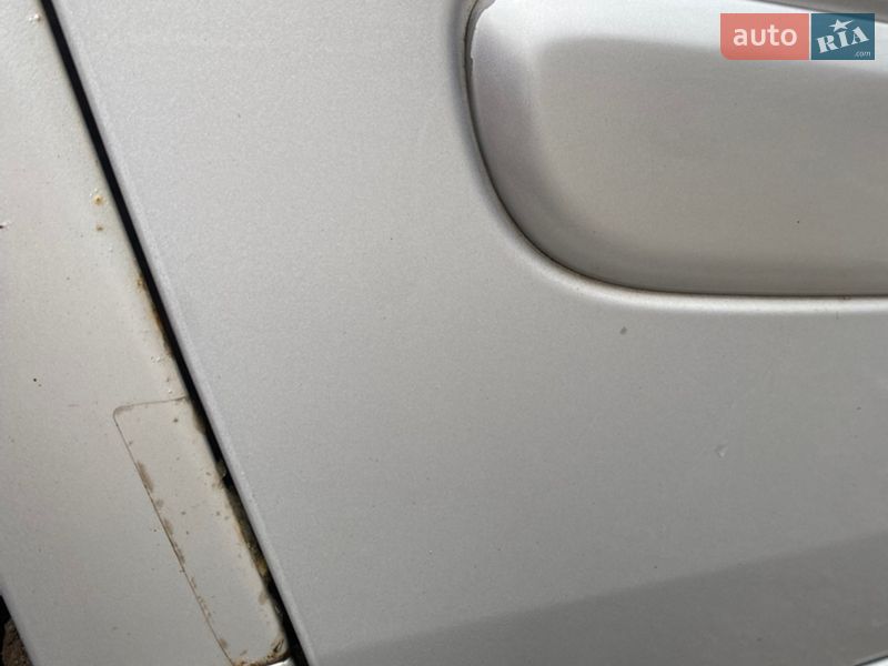 Минивэн Kia Carnival 2006 в Полтаве