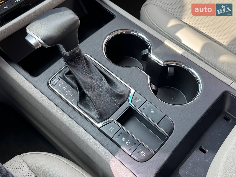 Минивэн Kia Carnival 2019 в Киеве фото 26 Минивэн Kia Carnival 2019 в Киеве