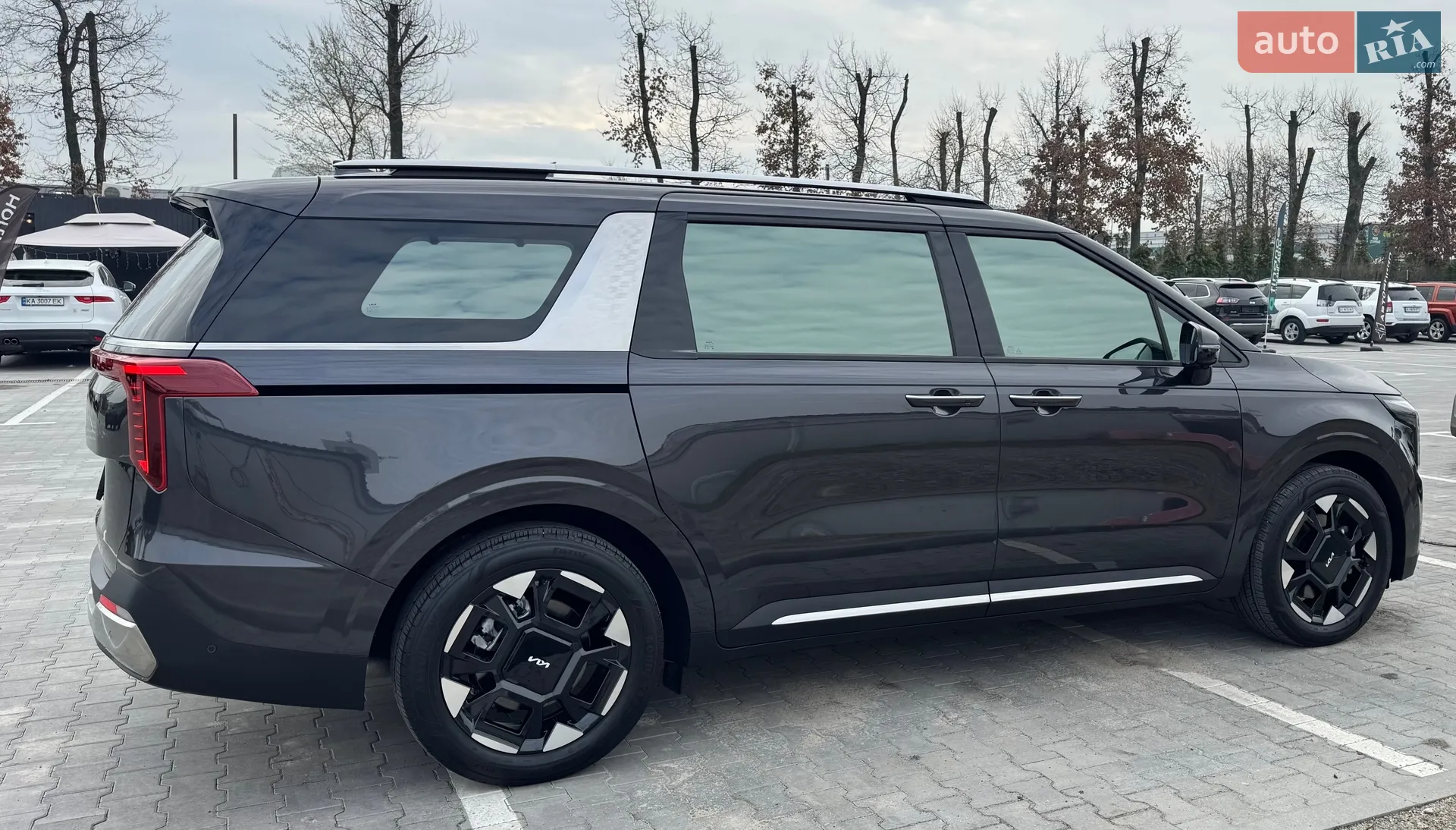 2024 Kia Carnival - мініатюра 11