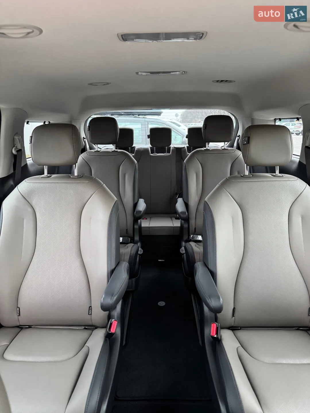 2024 Kia Carnival - мініатюра 43