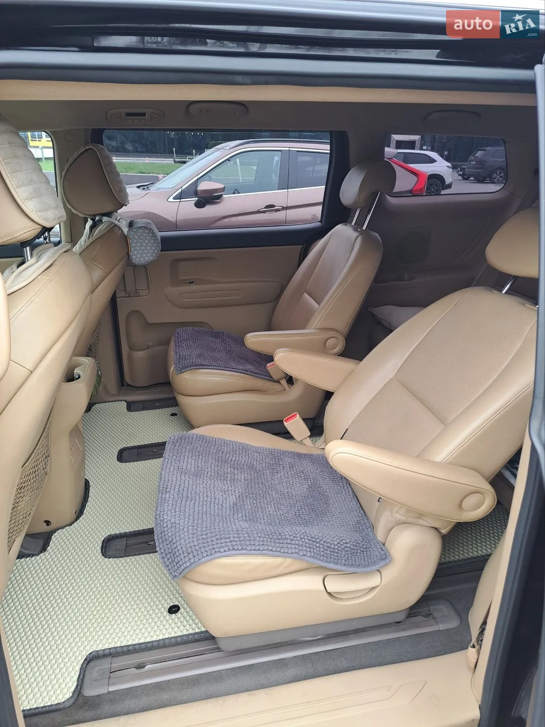 2014 Kia Carnival - мініатюра 10