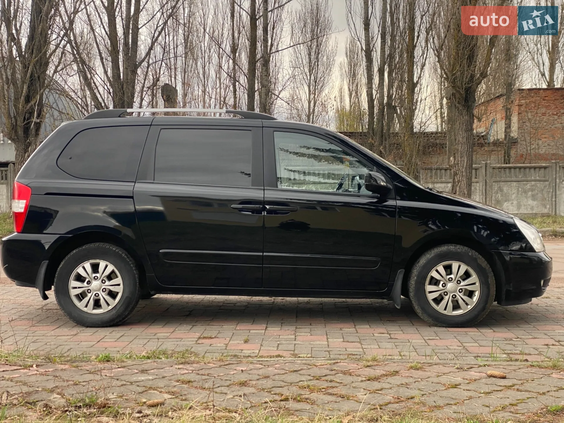 2012 Kia Carnival - мініатюра 3