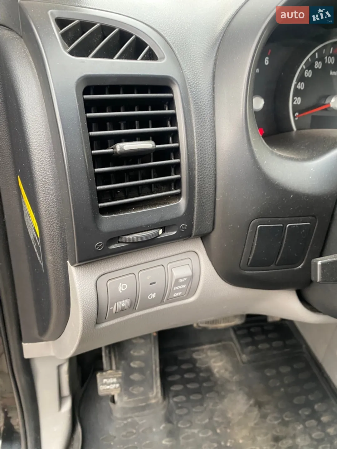 2012 Kia Carnival - мініатюра 22