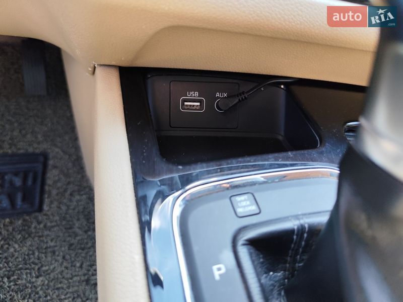 Мінівен Kia Carnival 2016 в Одесі фото 18 Мінівен Kia Carnival 2016 в Одесі