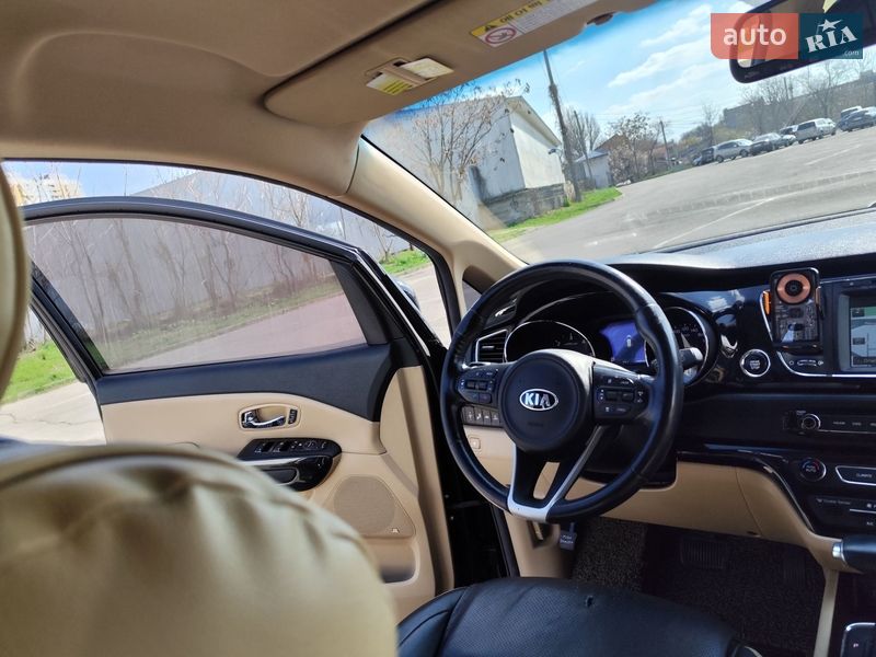Мінівен Kia Carnival 2016 в Одесі фото 26 Мінівен Kia Carnival 2016 в Одесі