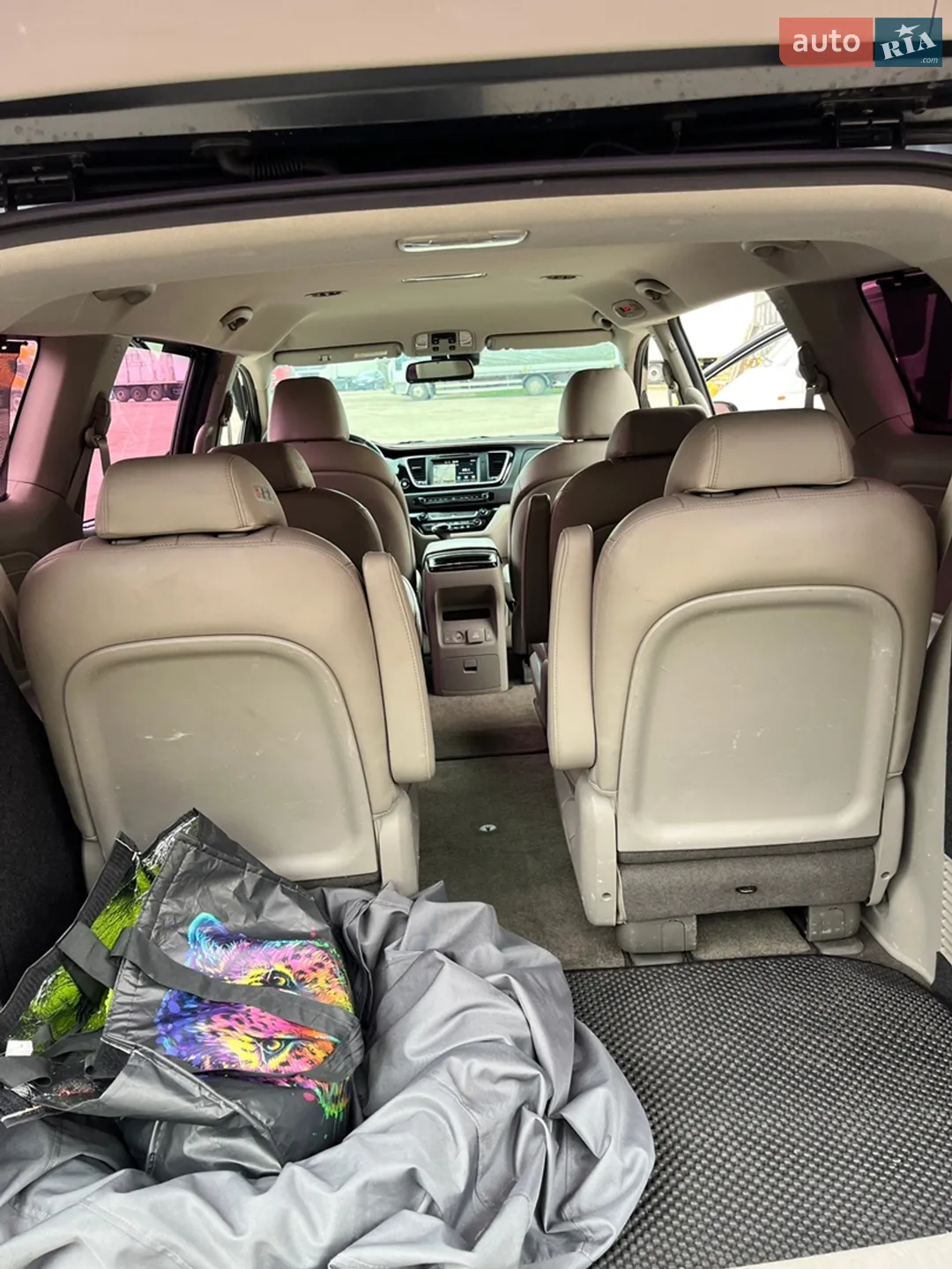 2015 Kia Carnival - мініатюра 16