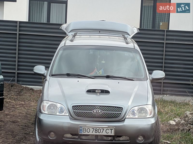 Kia Carnival 2004