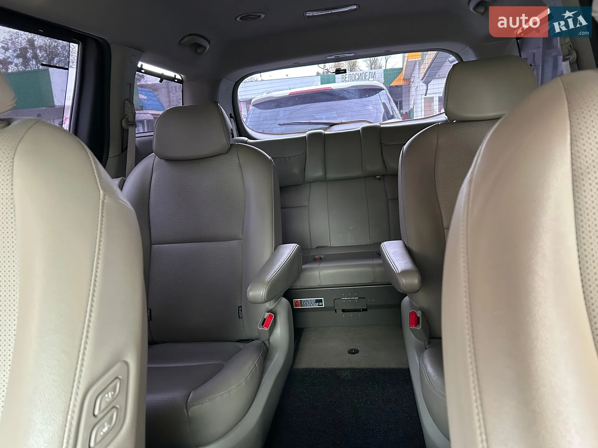 2018 Kia Carnival - мініатюра 16