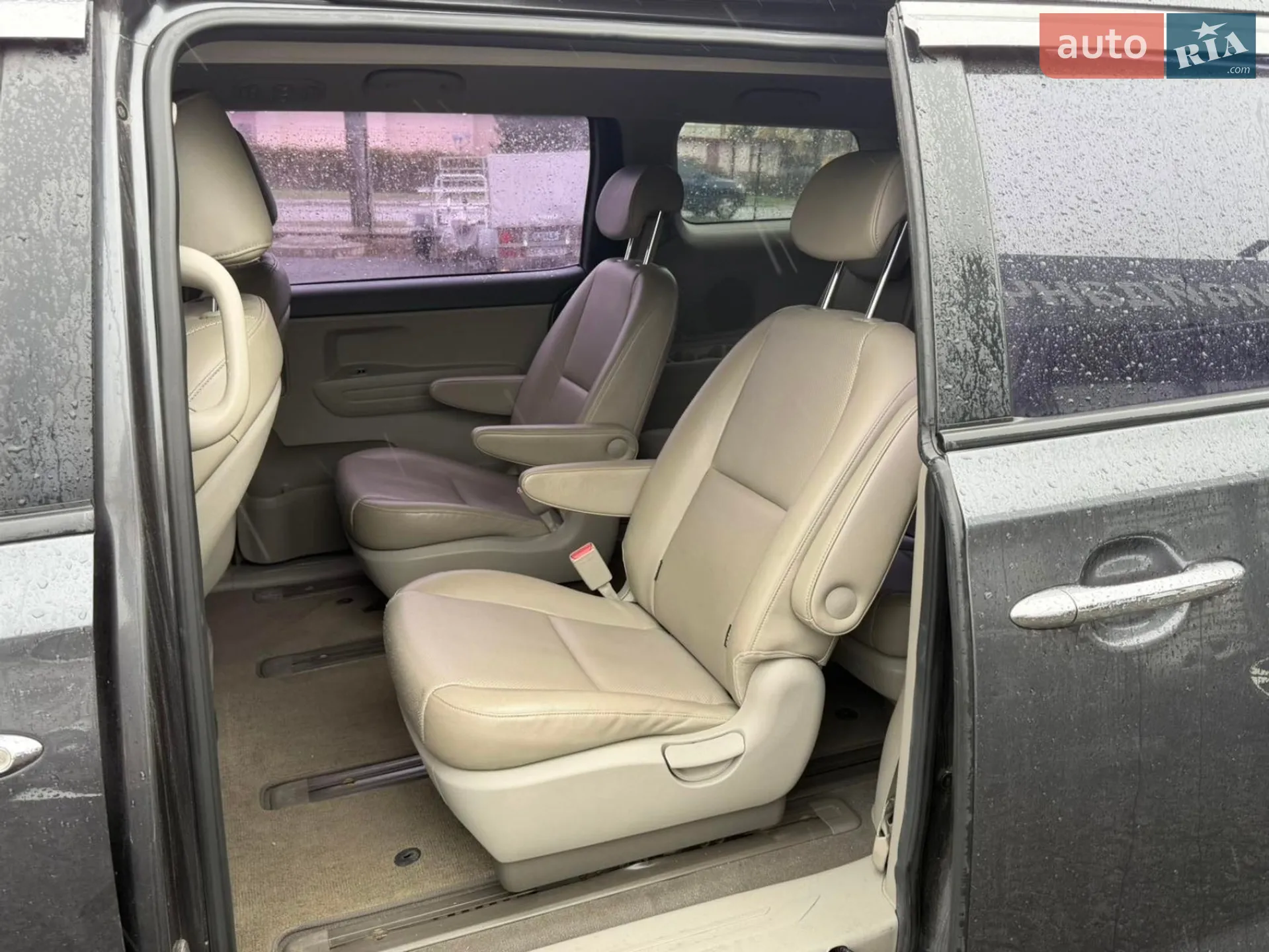 2015 Kia Carnival - мініатюра 9