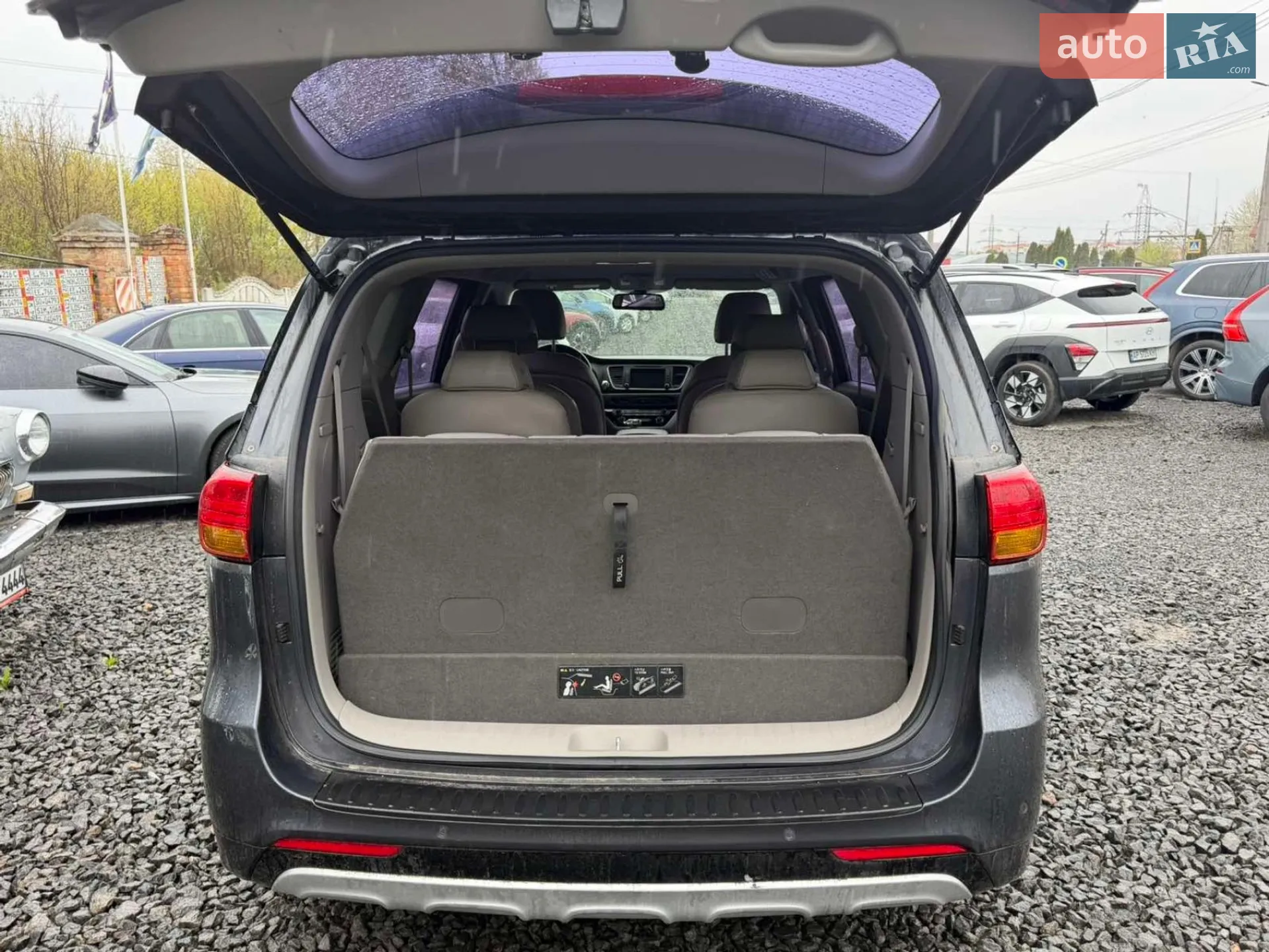 2015 Kia Carnival - мініатюра 18