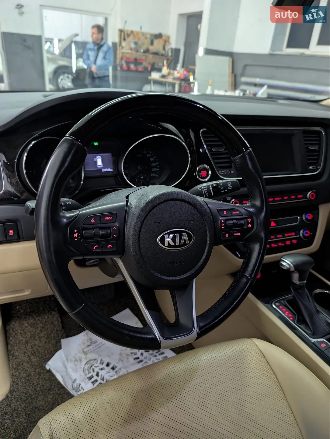 2018 Kia Carnival - мініатюра 9