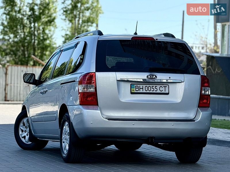 Минивэн Kia Carnival 2009 в Одессе