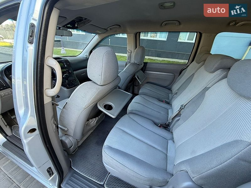 Минивэн Kia Carnival 2009 в Одессе