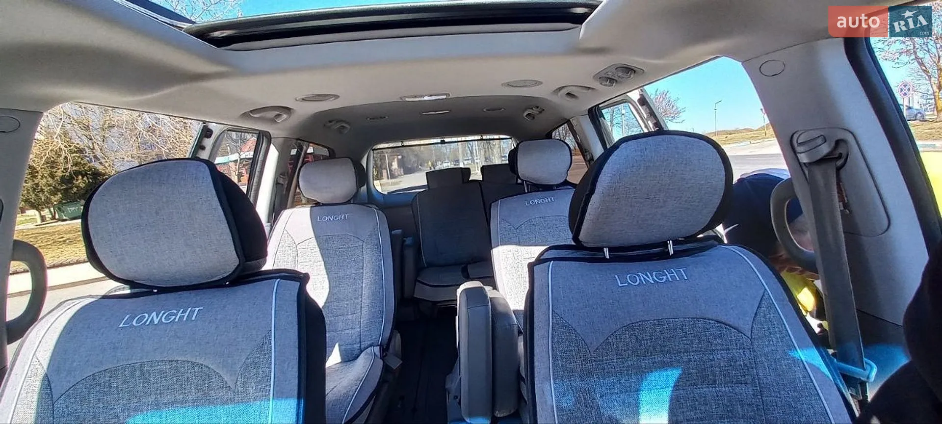 2011 Kia Carnival - мініатюра 11