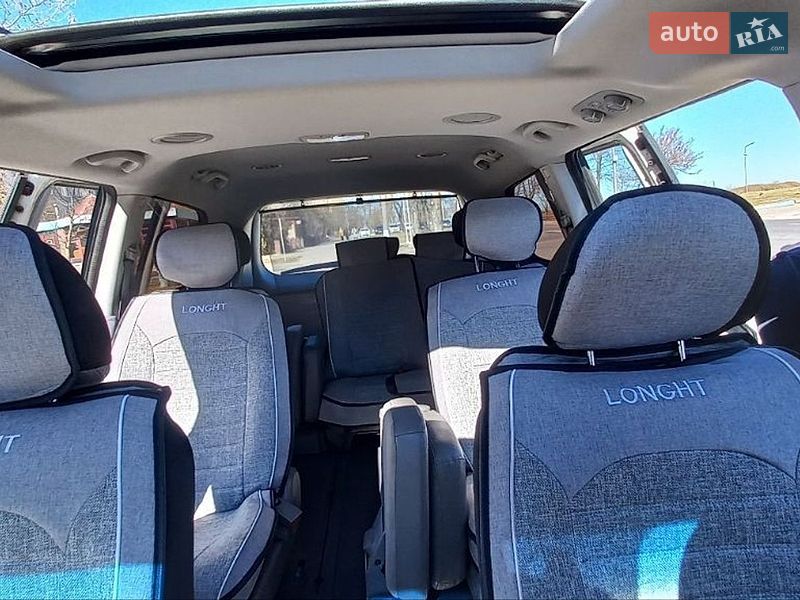 Минивэн Kia Carnival 2011 в Одессе