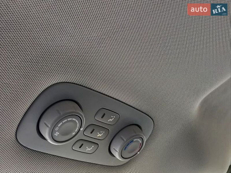 Минивэн Kia Carnival 2011 в Одессе
