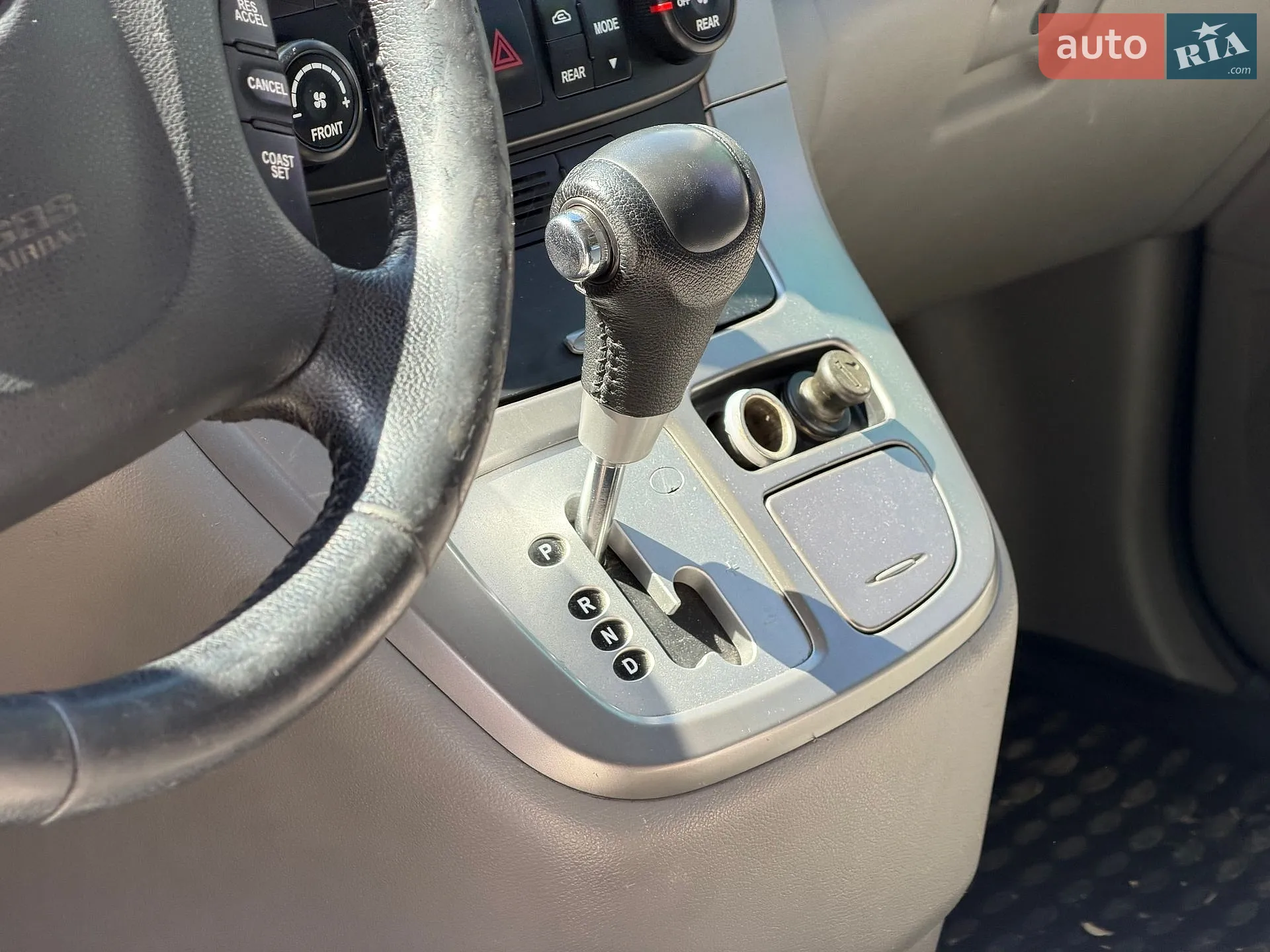 2012 Kia Carnival - мініатюра 40