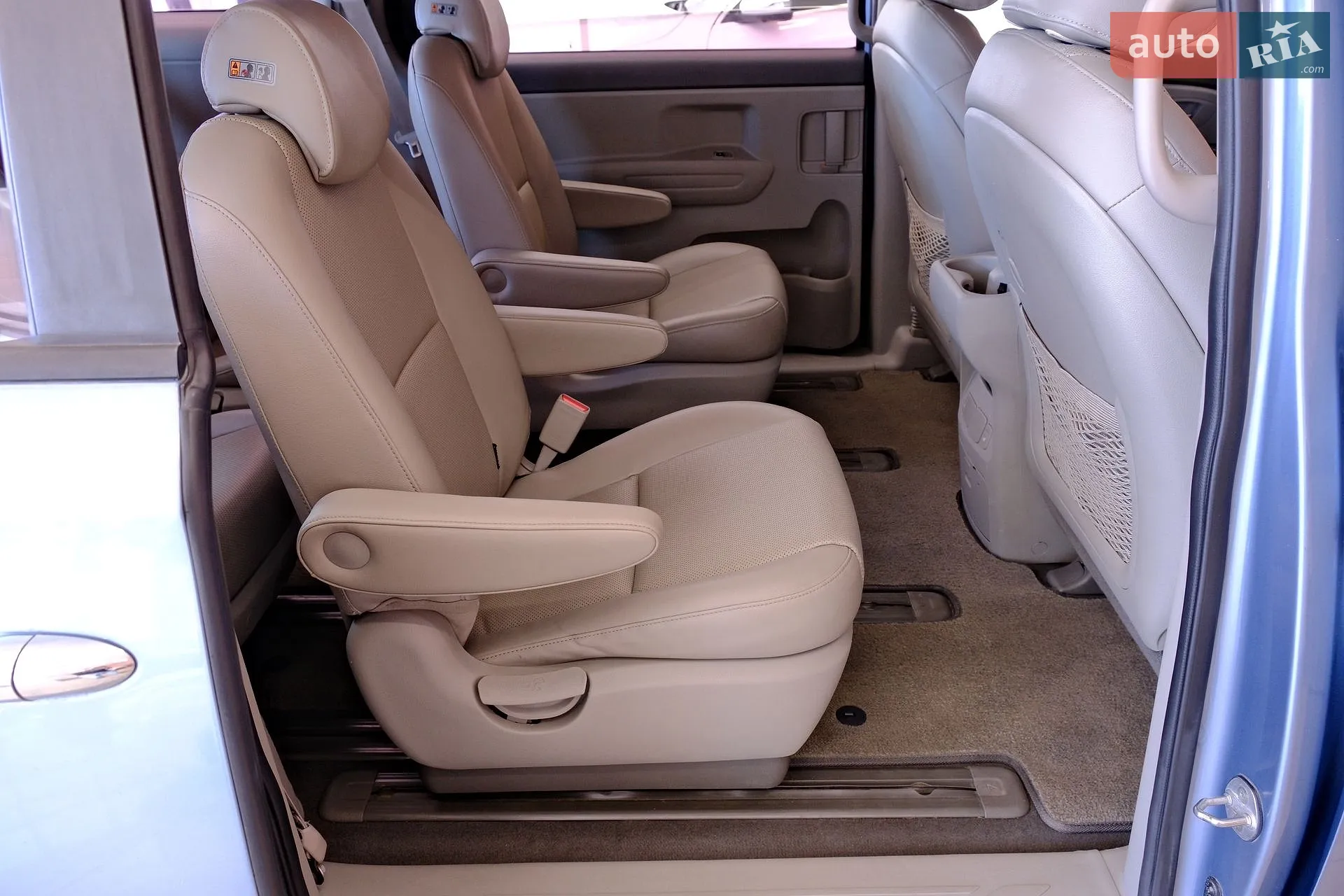 2014 Kia Carnival - мініатюра 36