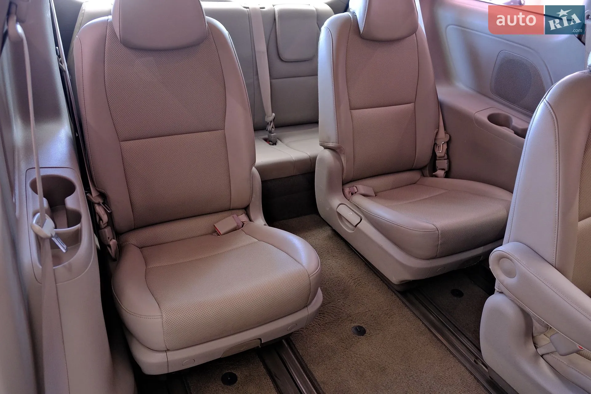 2014 Kia Carnival - мініатюра 39