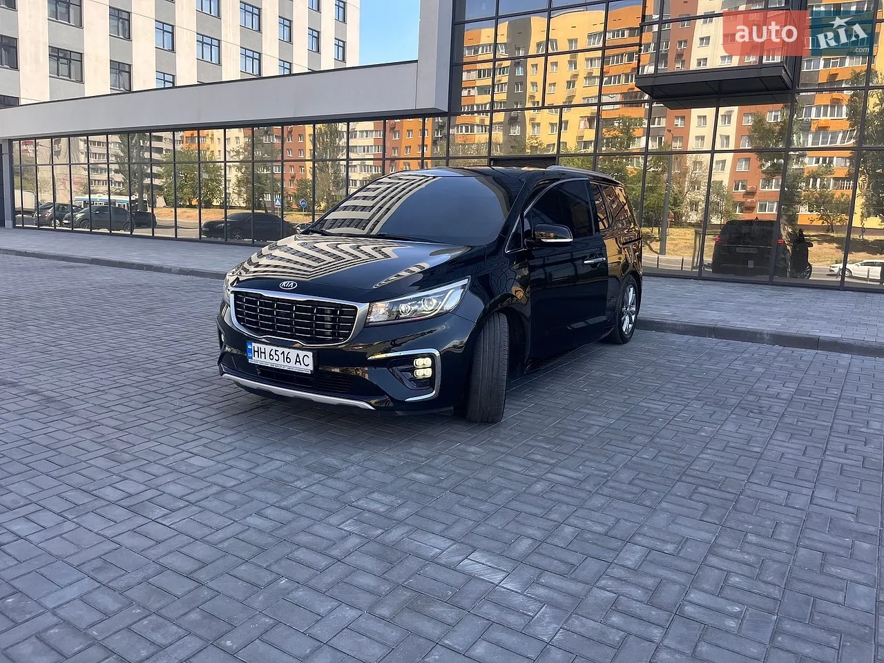 2017 Kia Carnival - мініатюра 47