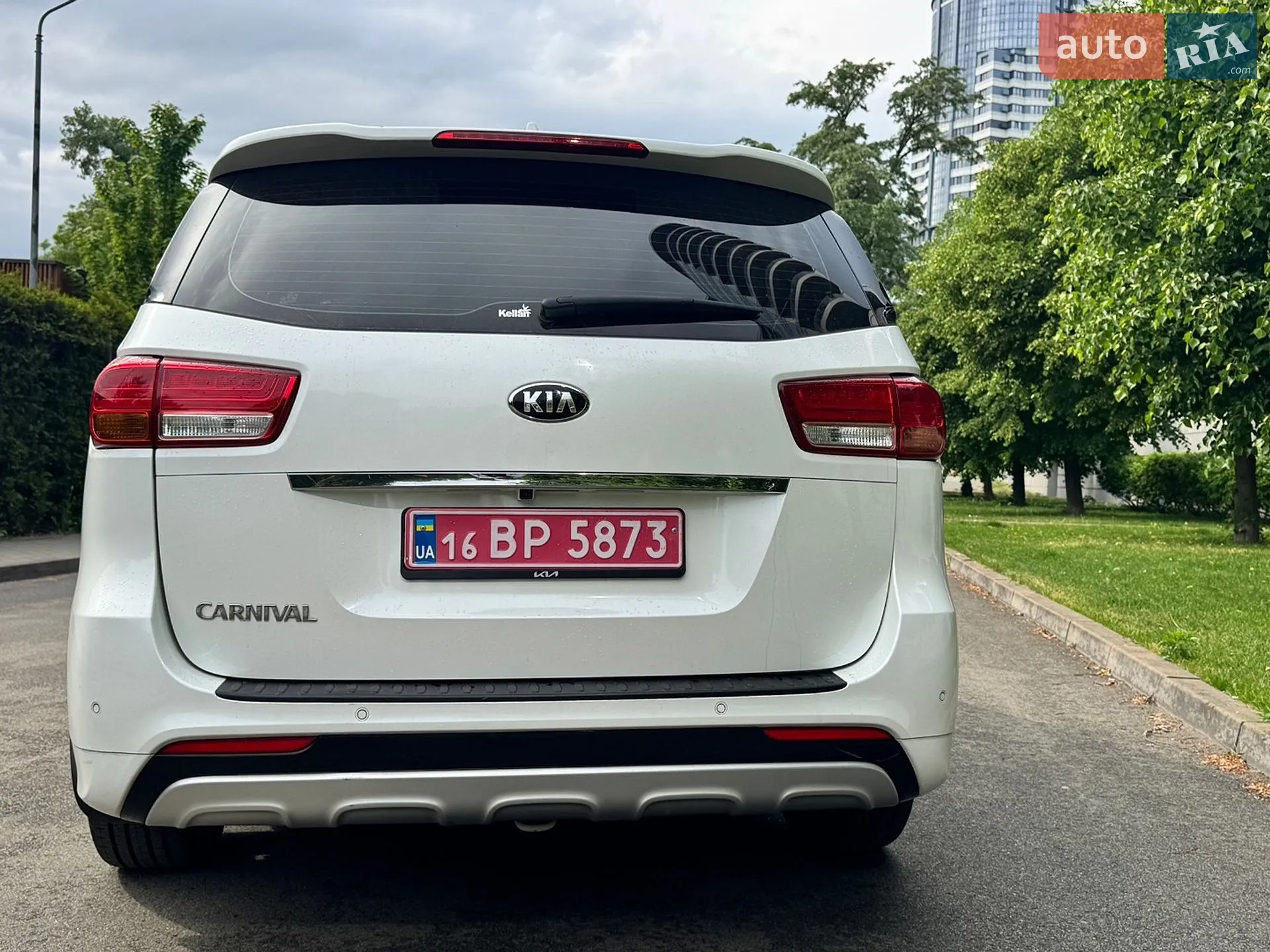 2018 Kia Carnival - мініатюра 9