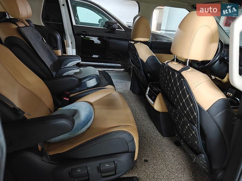 Минивэн Kia Carnival 2022 в Измаиле