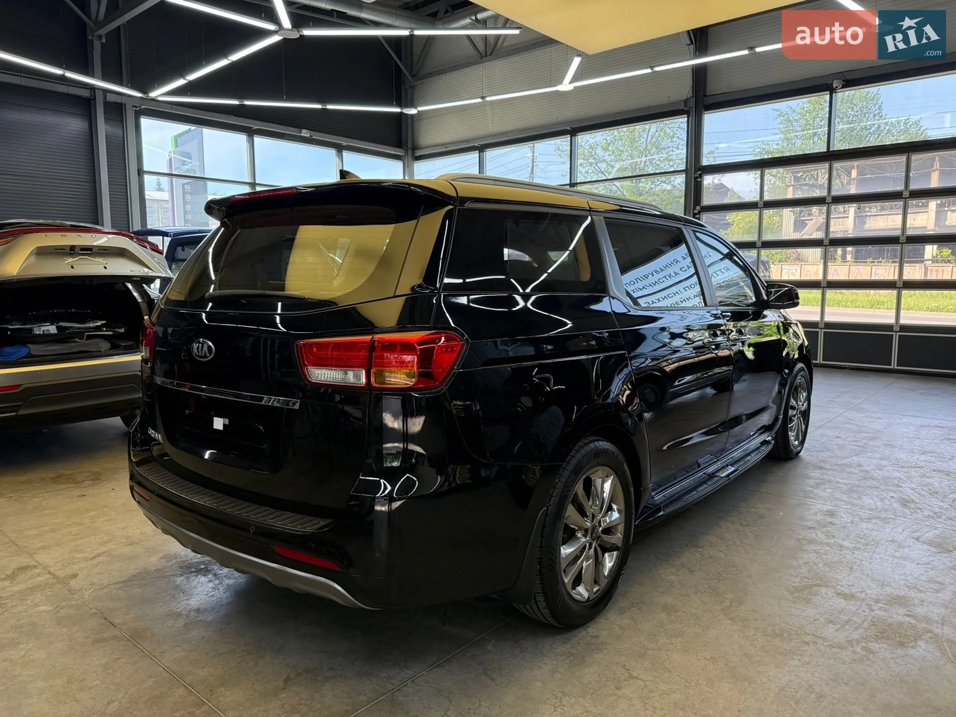 2014 Kia Carnival - мініатюра 4