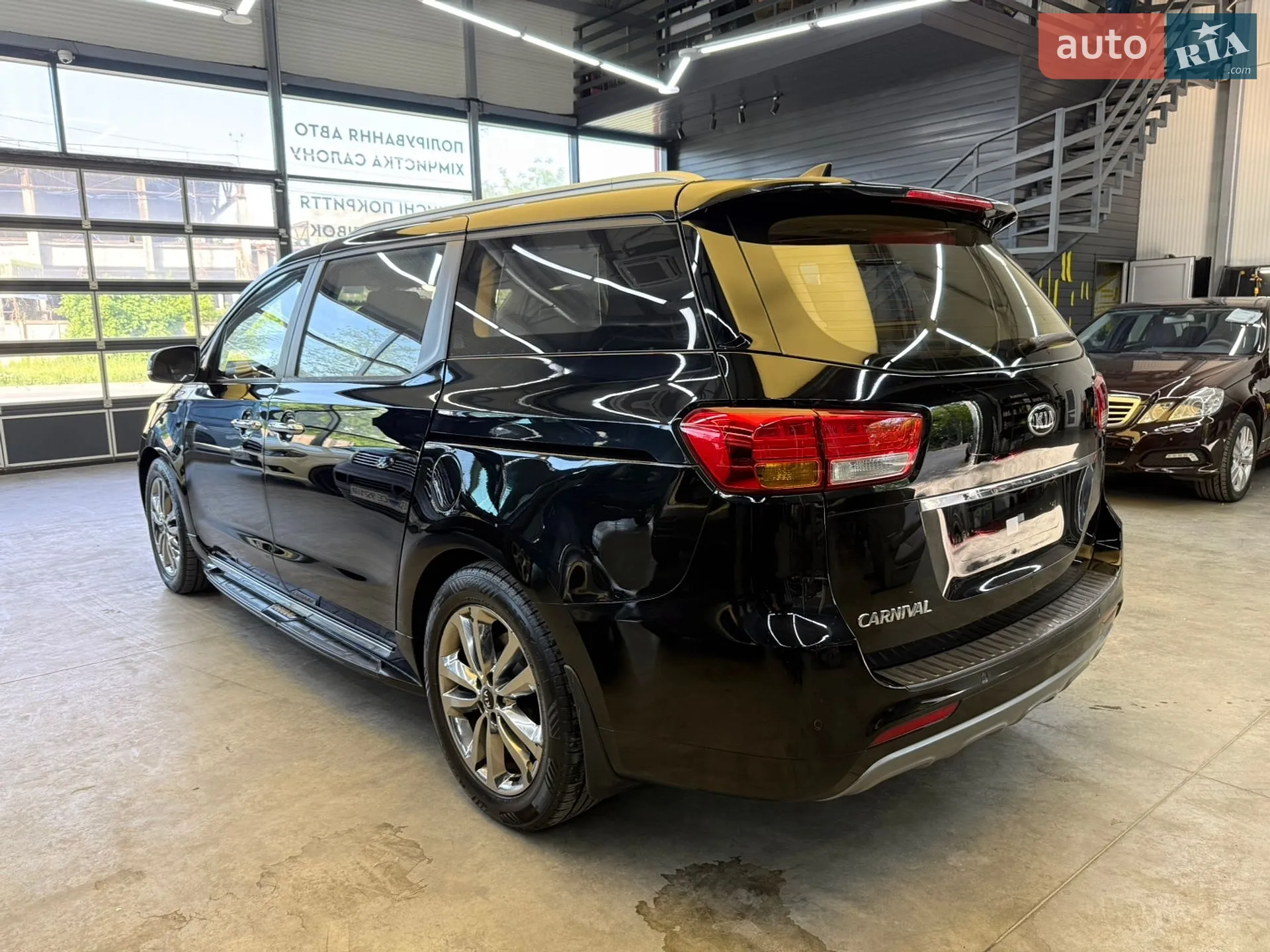 2014 Kia Carnival - мініатюра 6