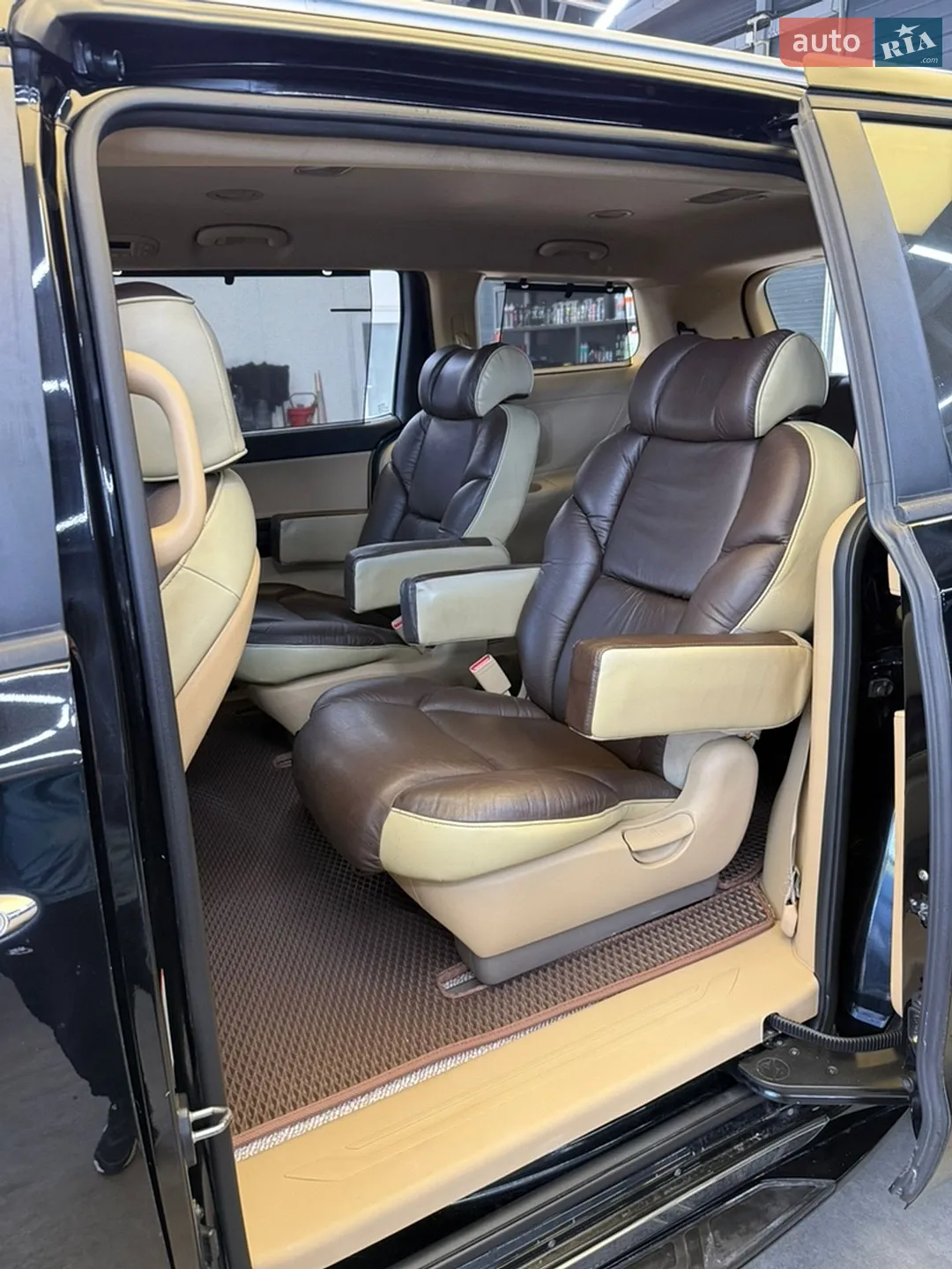 2014 Kia Carnival - мініатюра 34