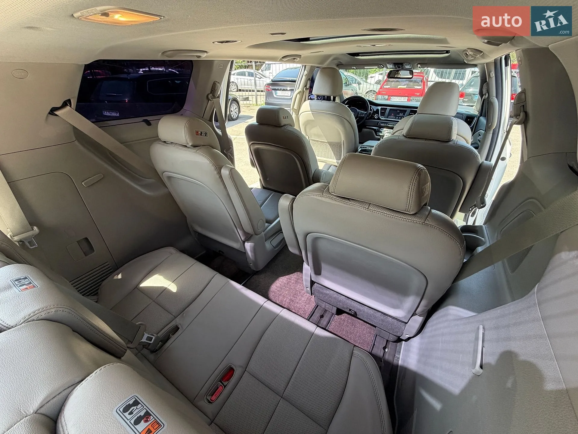 2016 Kia Carnival - мініатюра 48