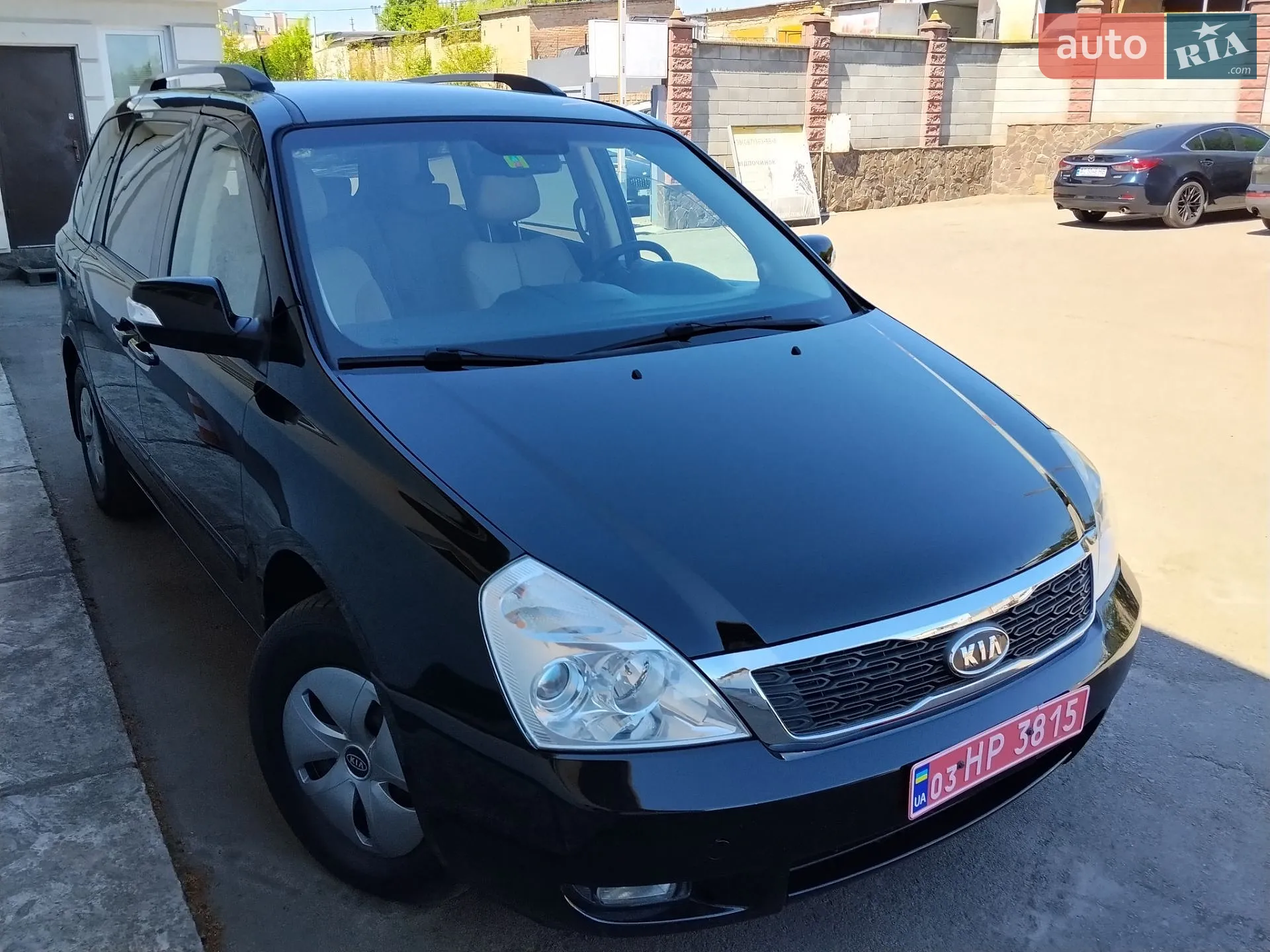 2012 Kia Carnival - мініатюра 2