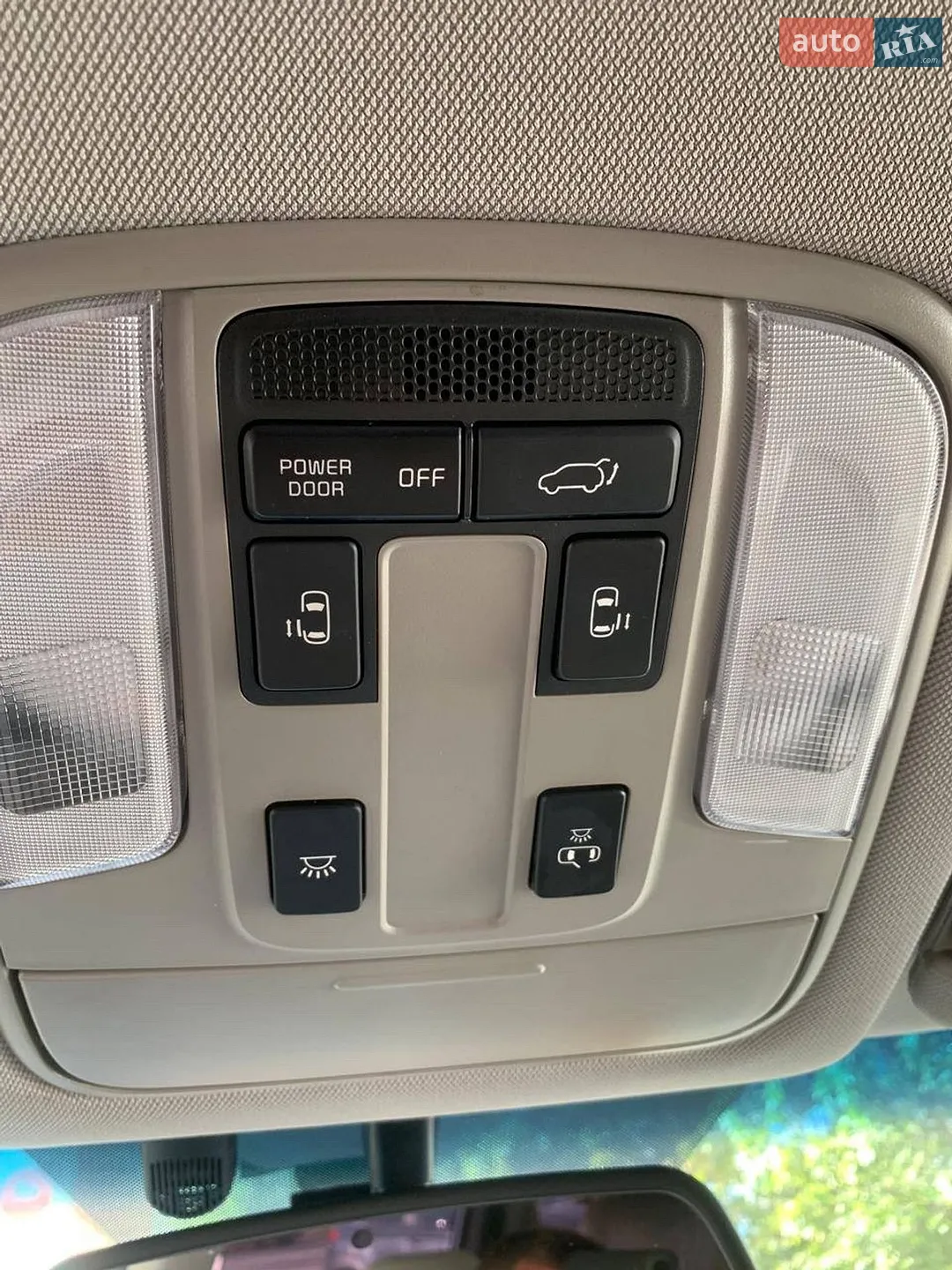 2016 Kia Carnival - мініатюра 7