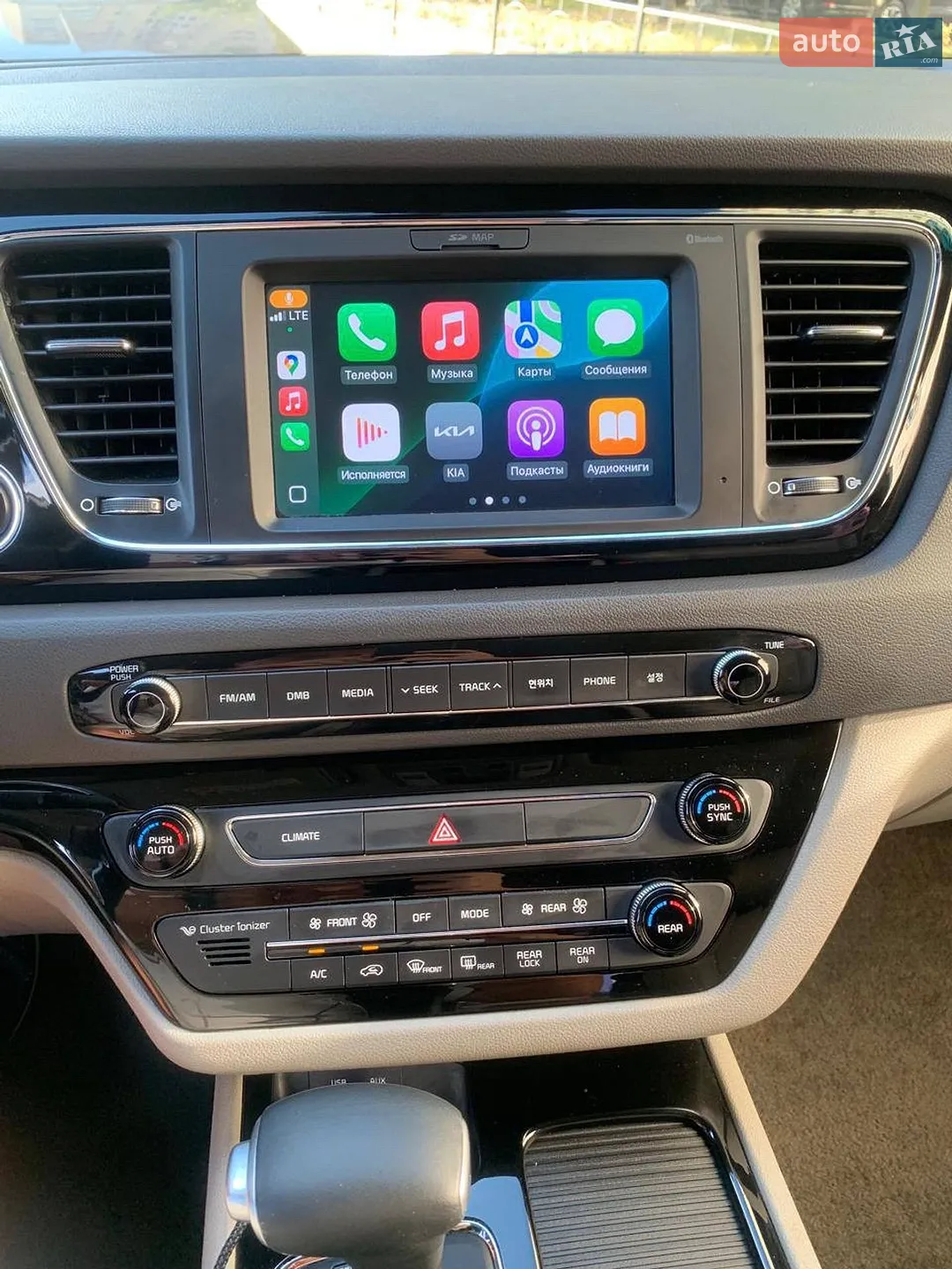 2016 Kia Carnival - мініатюра 12