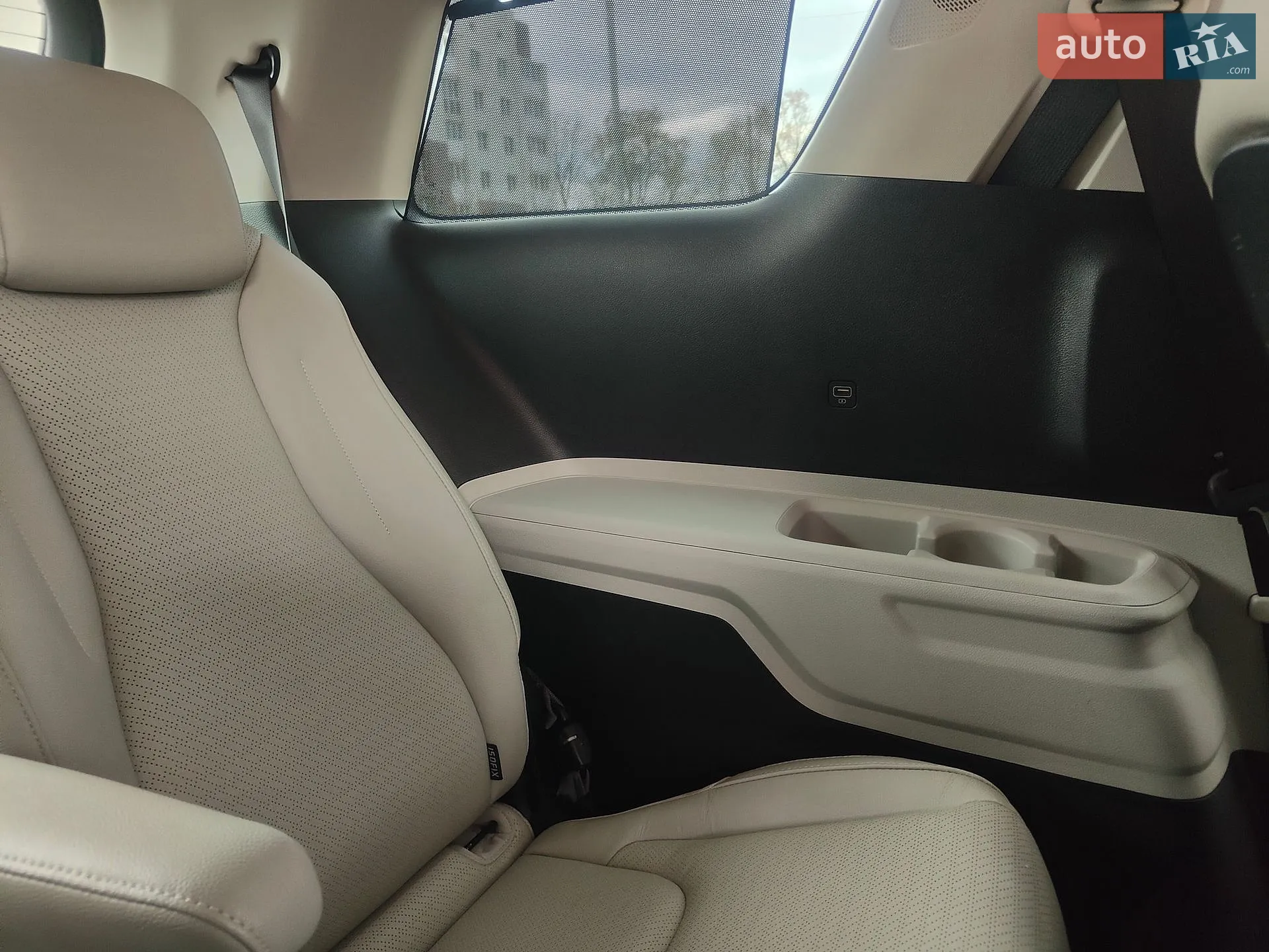2021 Kia Carnival - мініатюра 28
