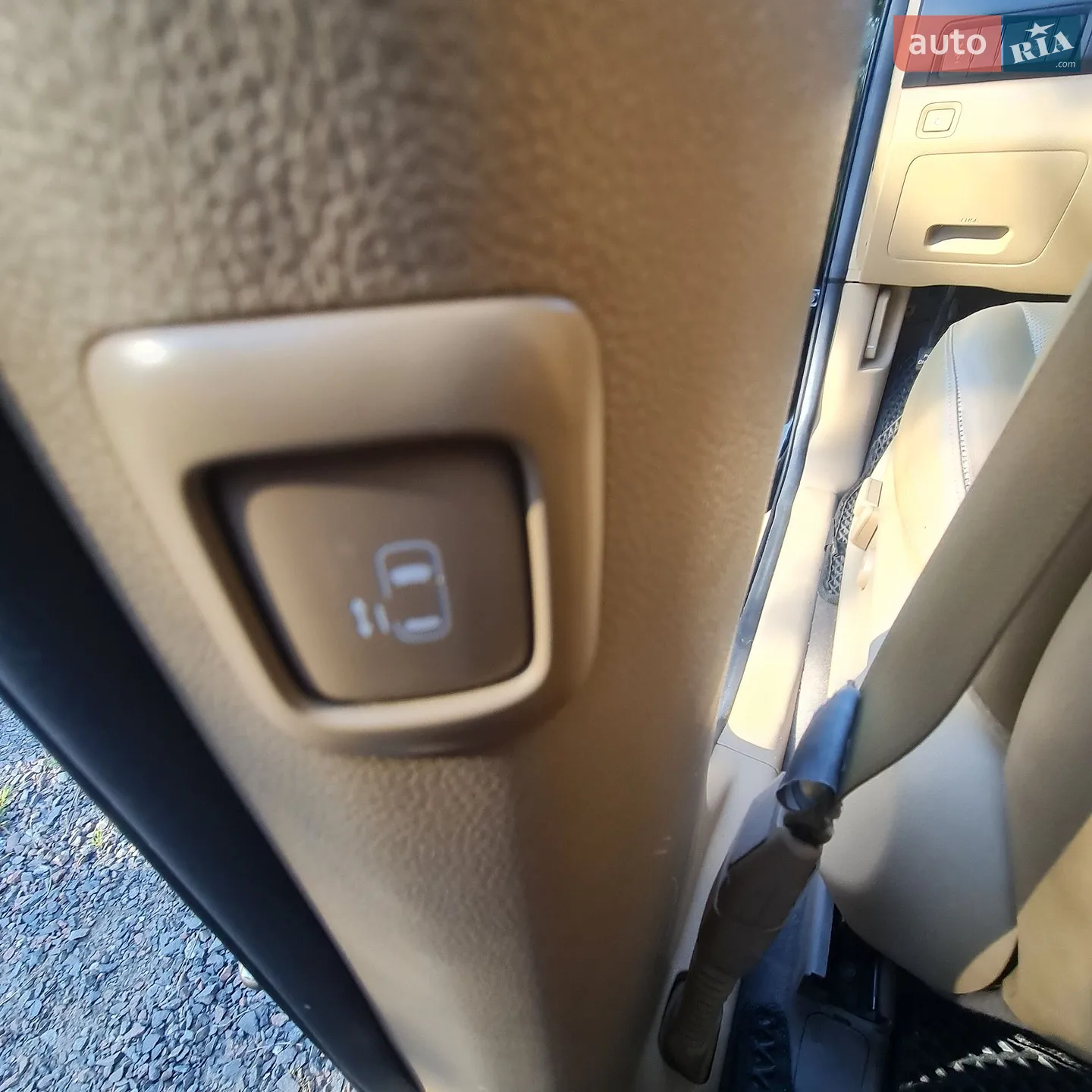 2014 Kia Carnival - мініатюра 22